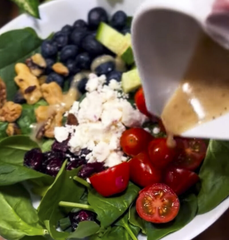 Cranberry WalnutSpinach Salad