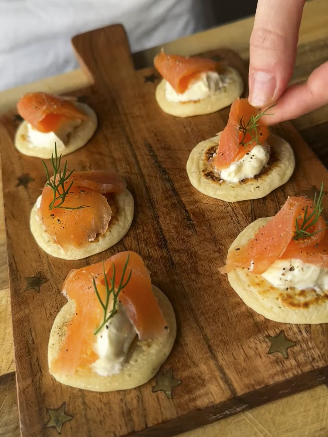 Salmon blinis