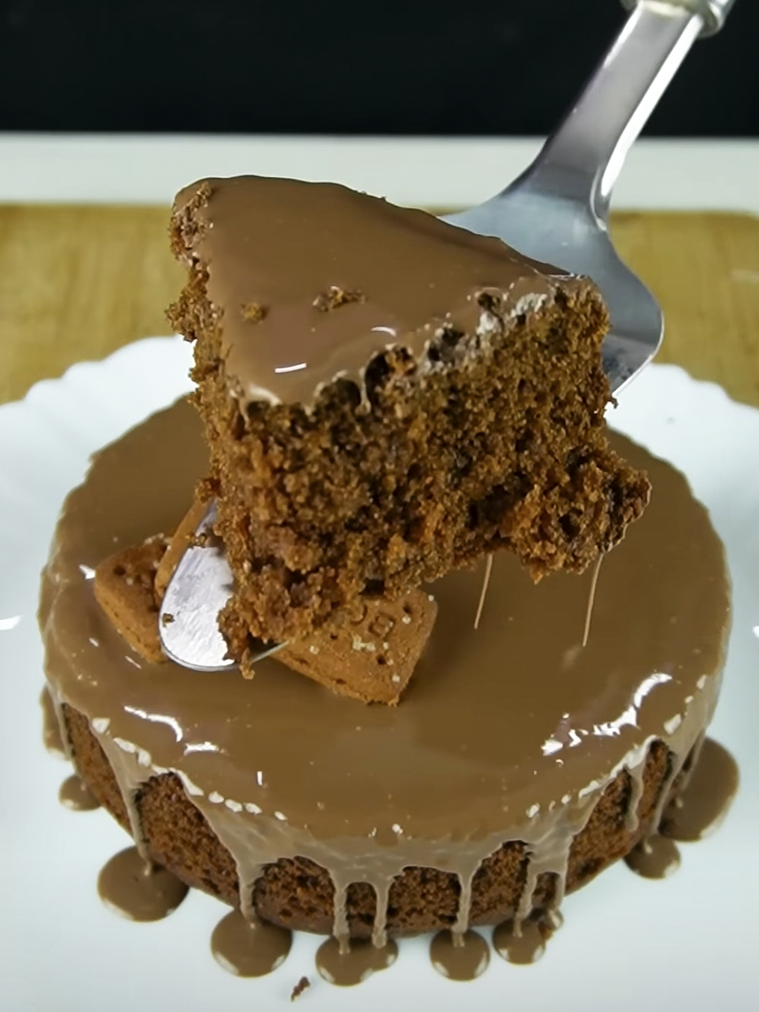 Chocolate biscuits cake